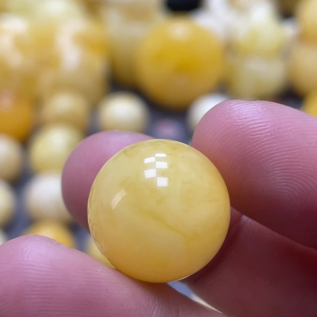 蜜蜡未镶嵌裸石17mm浓蜡