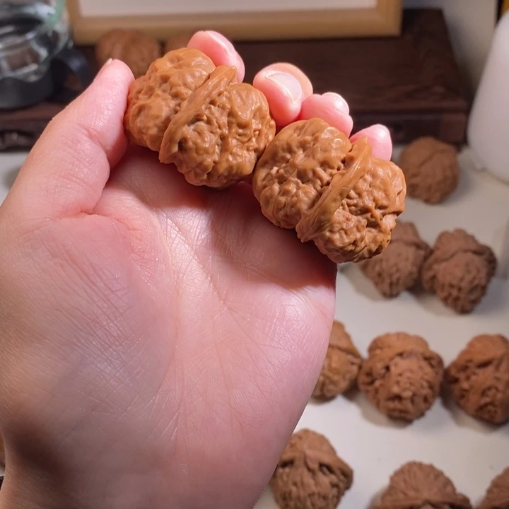 文玩核桃吊坠y*y蛤蟆头