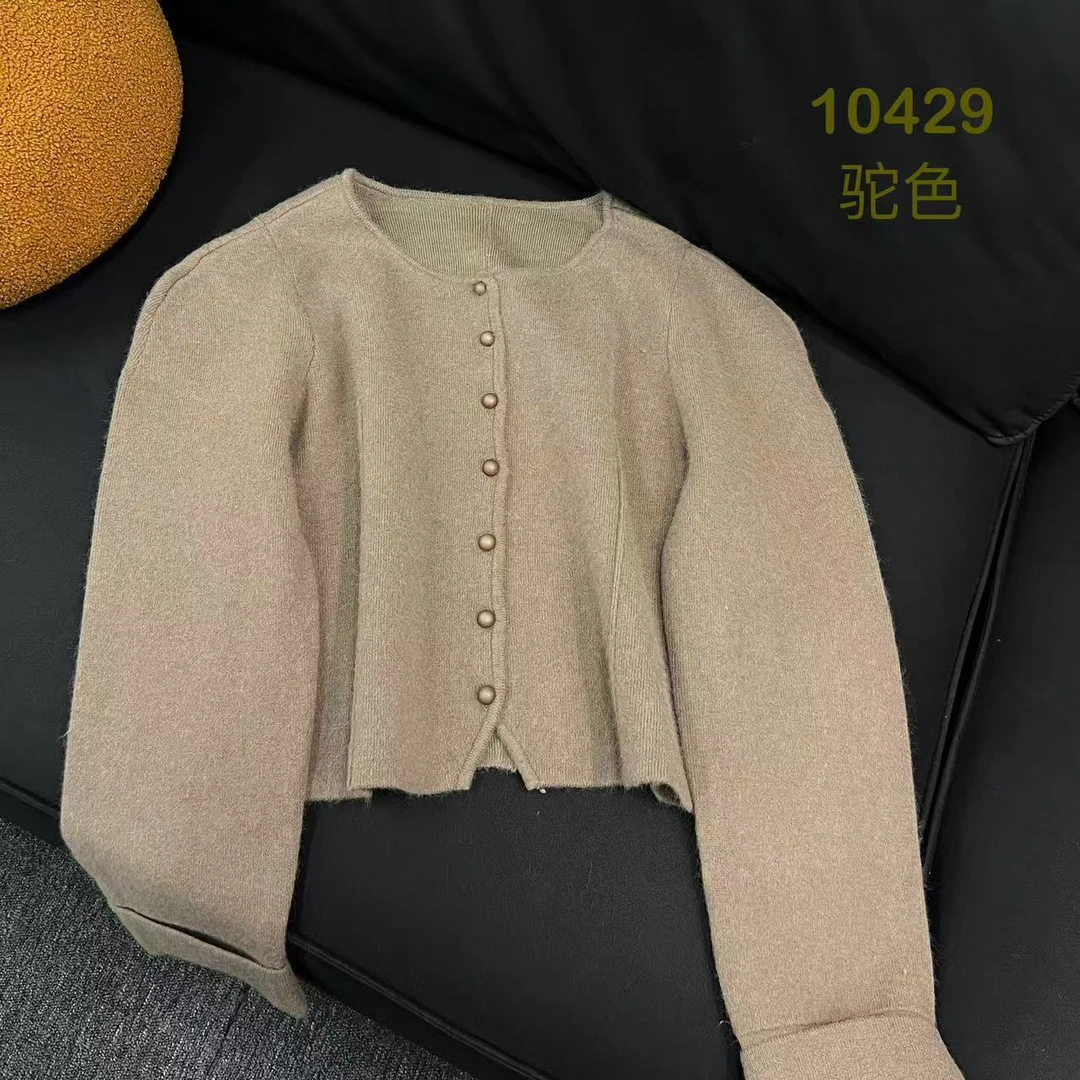 10429（部分无水洗唛，介意慎拍） SANFAN新款针织衫