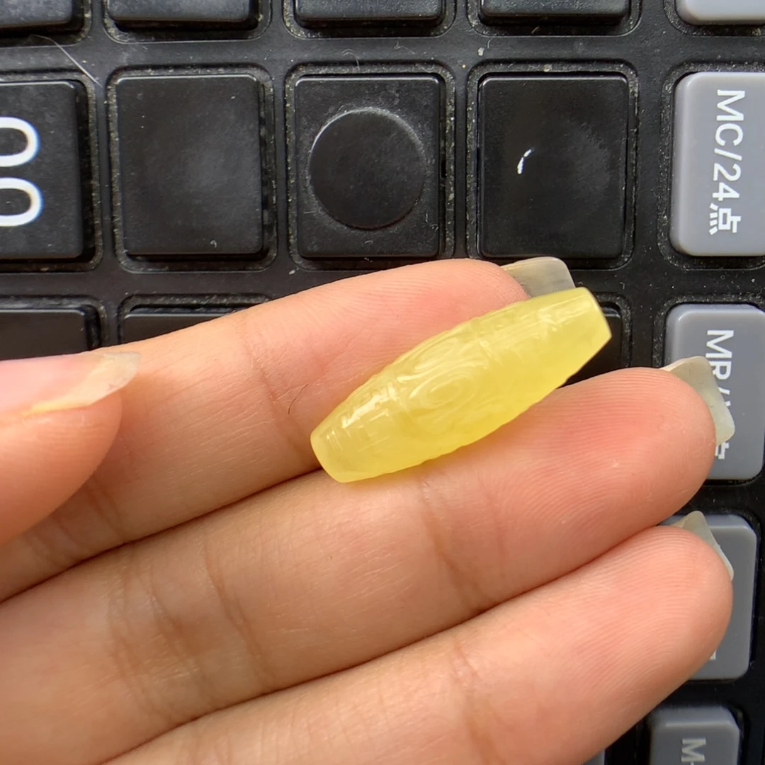 琥珀未镶嵌珠宝奇石24m8m