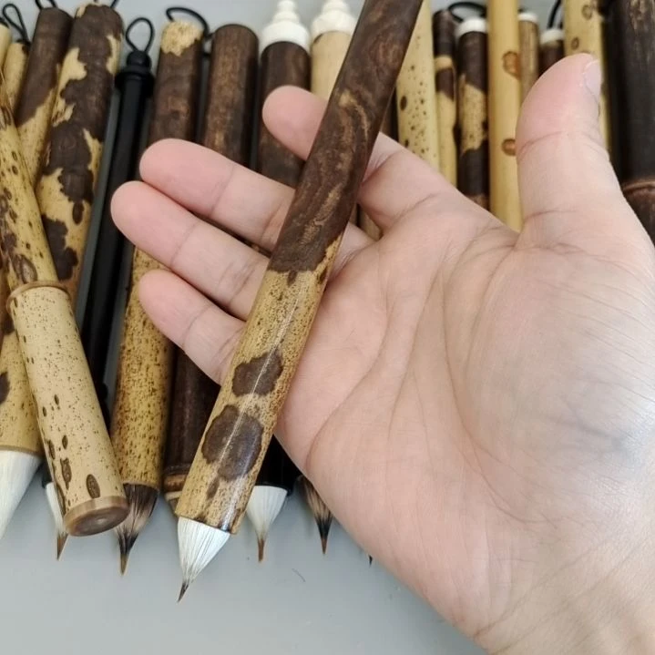 双层缠纸鸡距笔一支