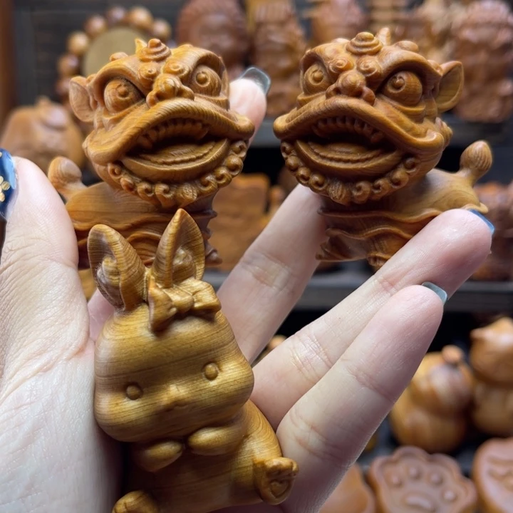 写***.柏木（崖柏）醒狮一对（清仓福利）➕小兔子（微瑕不退不换）