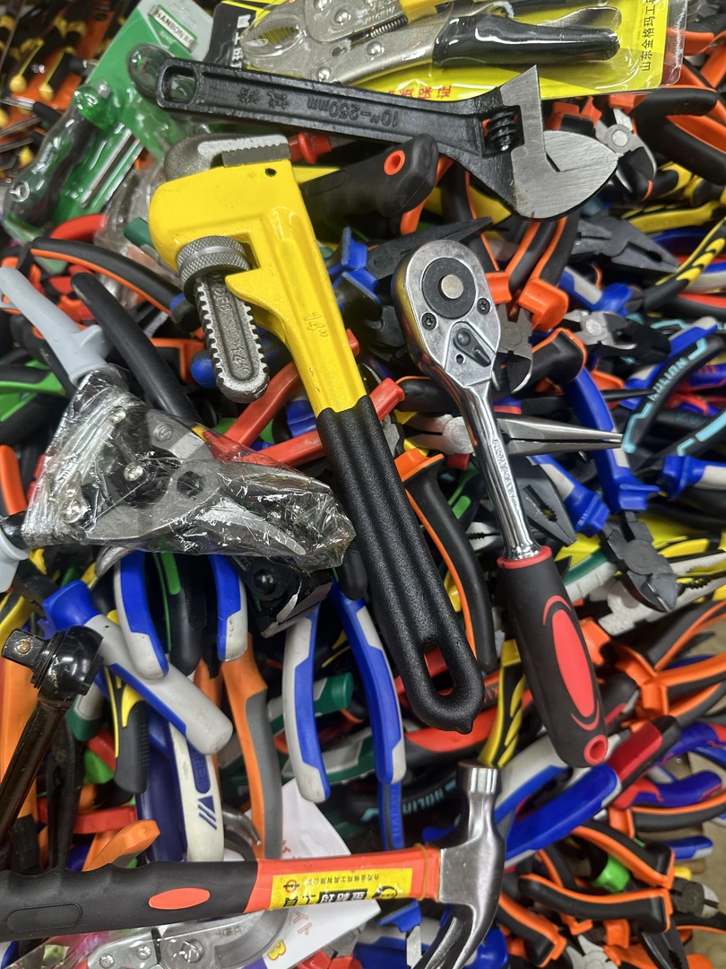 1157号五金工具商品杂款以直播间为准按斤称介意者勿拍