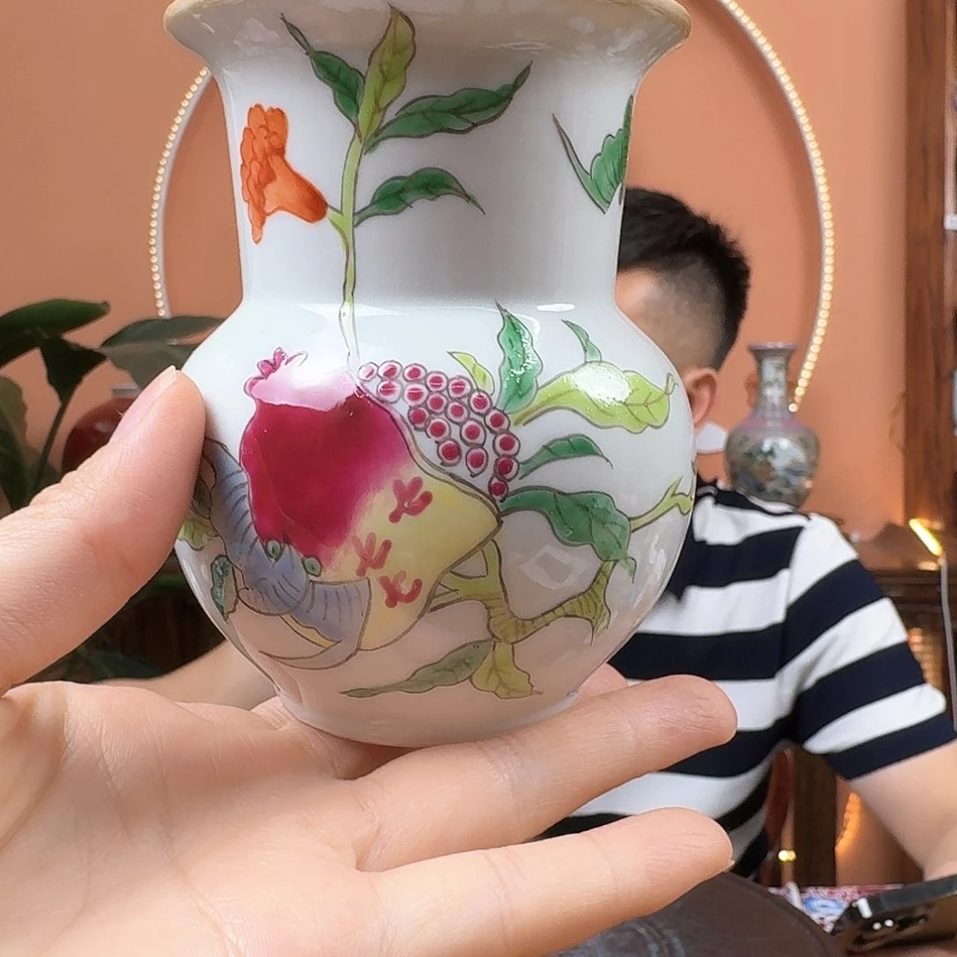 景德镇陶瓷手工笔筒