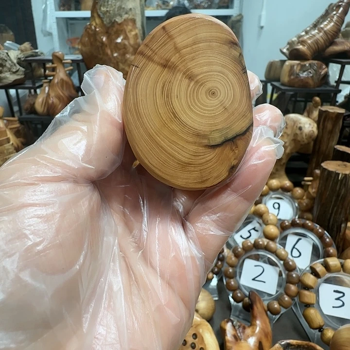 云***上柏木太行崖柏陈化黑油闻香手把件