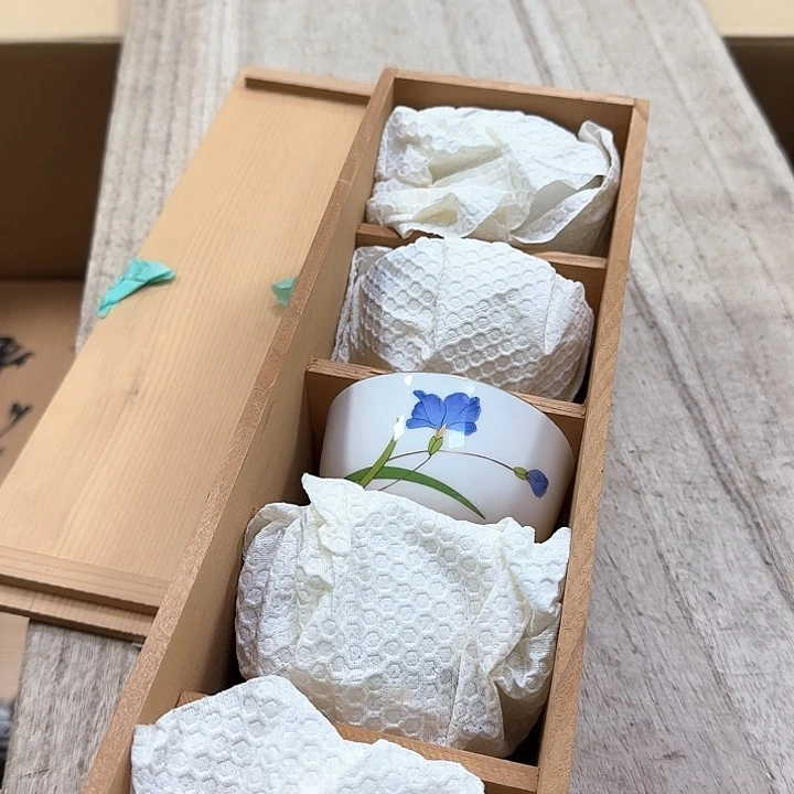 瓷片噗哈哈哈哈哈哈哈哈哈我