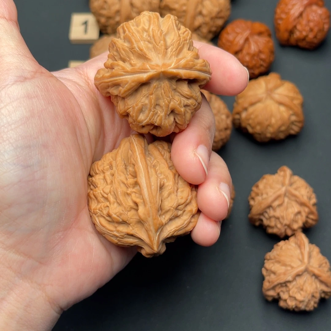 S***y桃核把件红锦鲤25.604