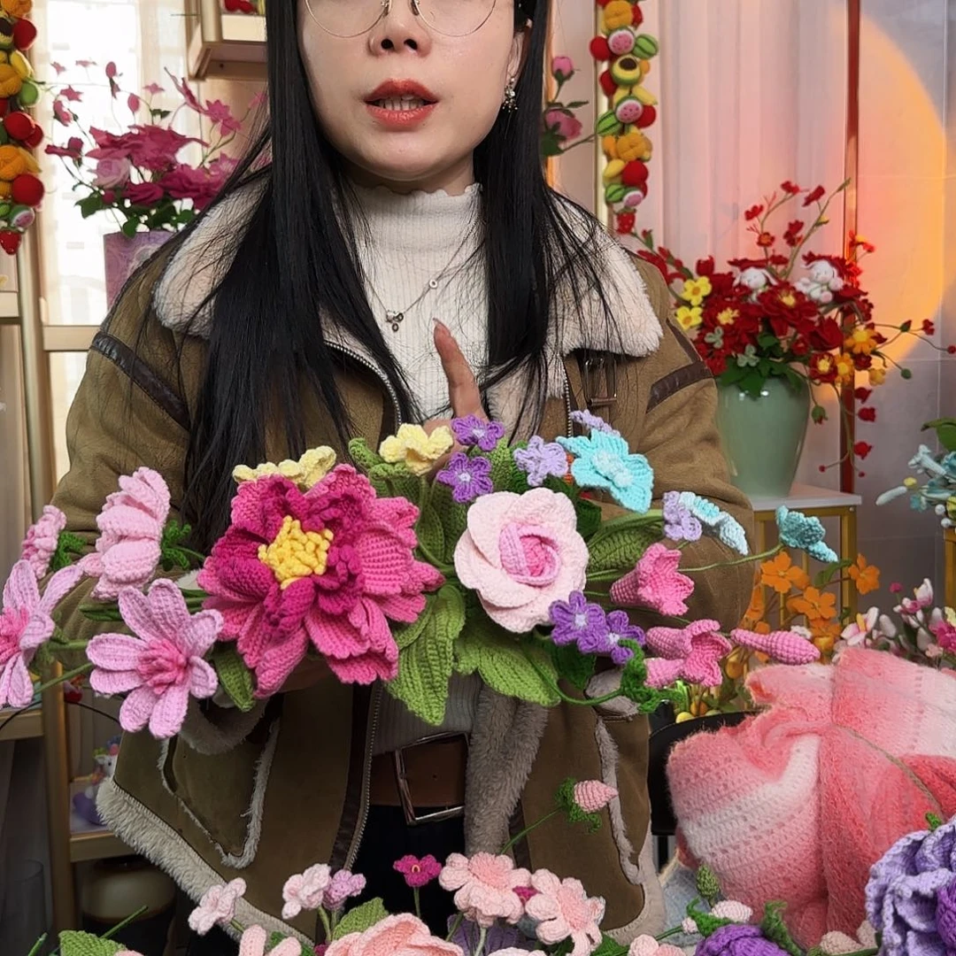 手工钩织设计花束