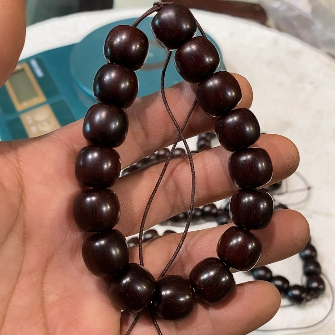 檀香紫檀（小叶紫檀）老型珠手串