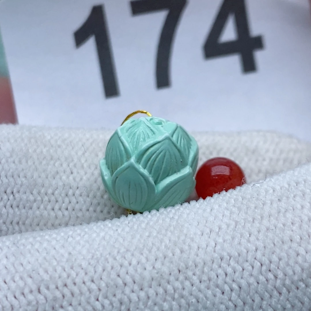 南红玛瑙未镶嵌珠宝奇石