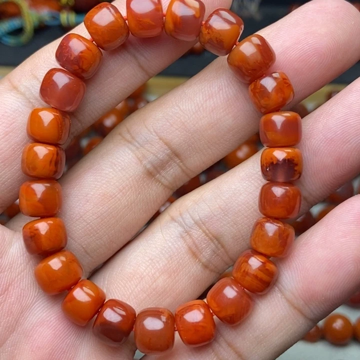 南红玛瑙配饰未镶嵌