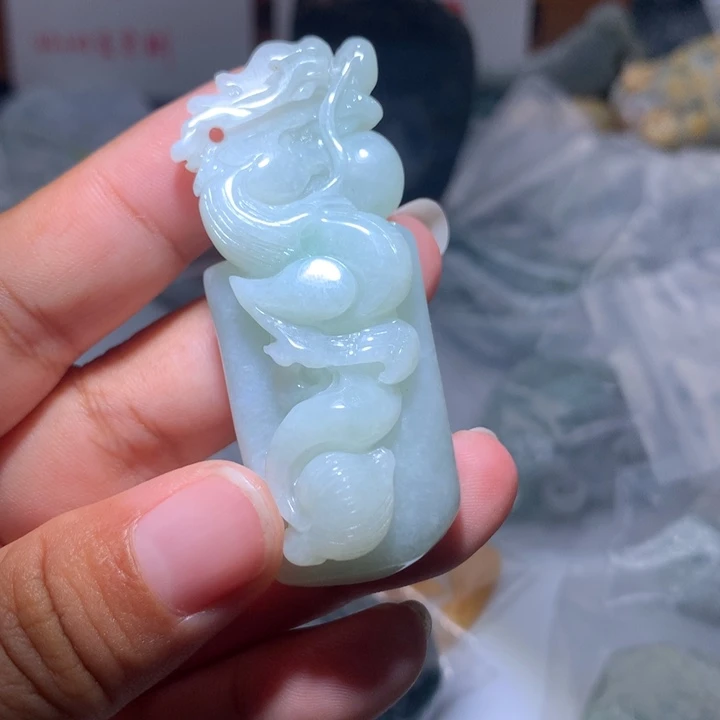 翡翠未镶嵌颈饰保真天然A货翡翠