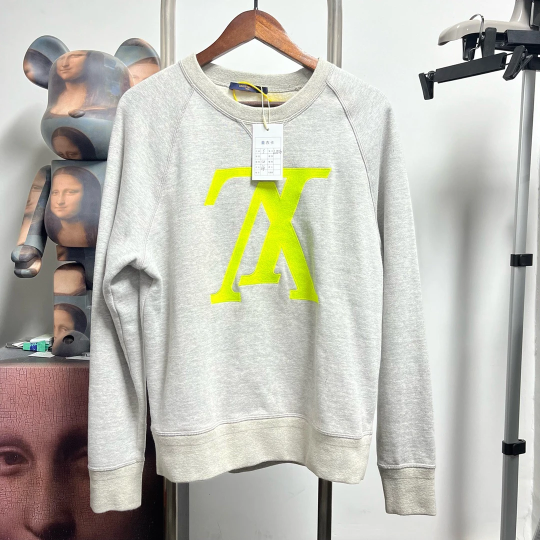 99新 LouisVuitton/路易威登 刺绣倒logo卫衣L2506S码长66胸围50