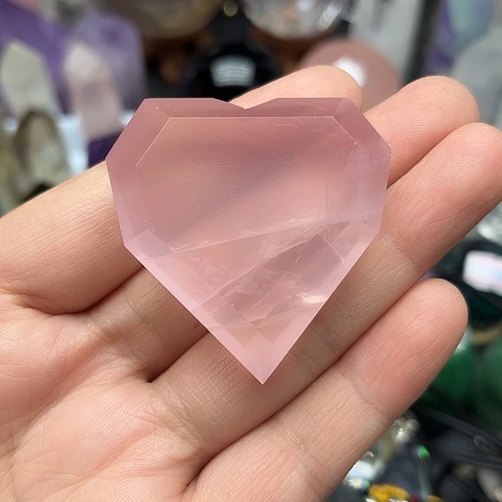 珠宝半成品未镶嵌水晶45克粉水晶爱心