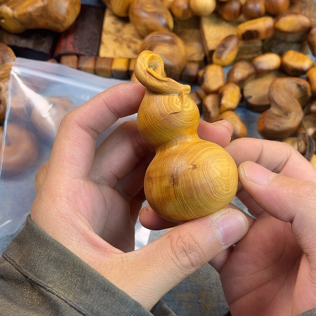 把件柏木（崖柏）黑油葫芦
