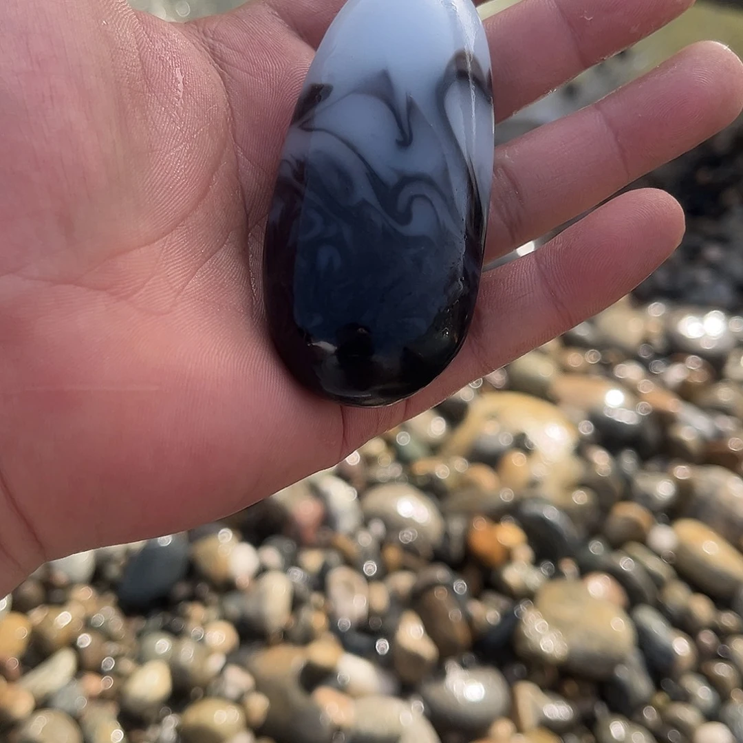 和田玉（糖玉）未镶嵌珠宝奇石