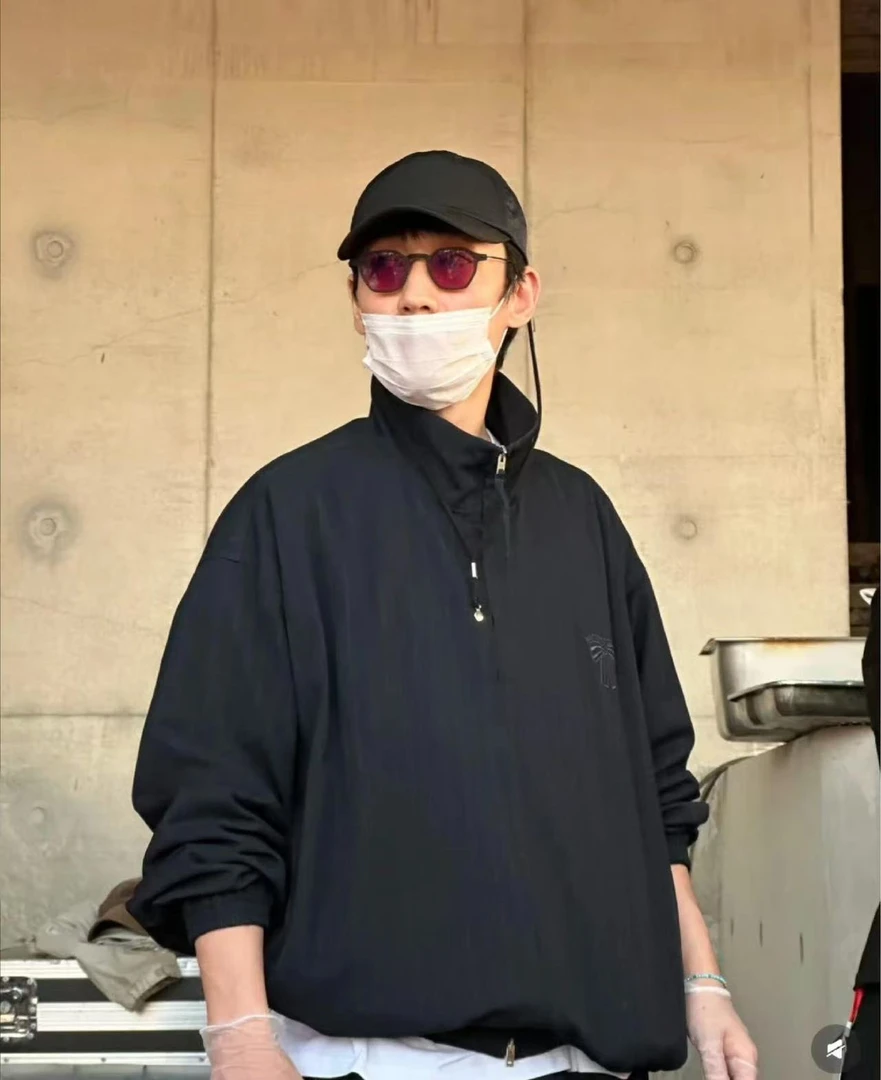 蝴蝶结条纹夹克男女同款