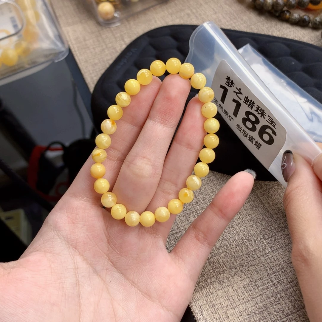 琥珀未镶嵌珠宝奇石7