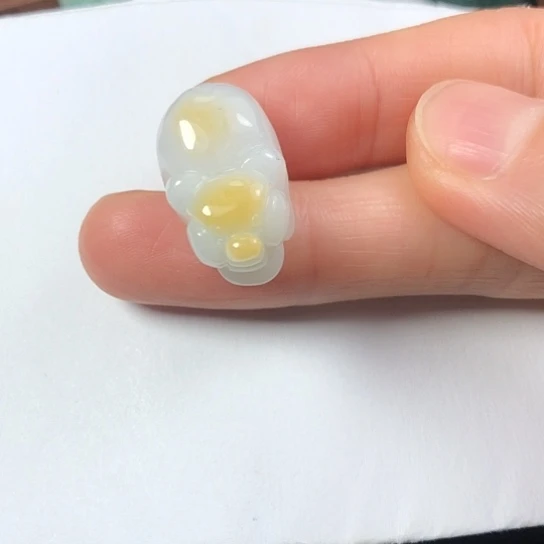 翡翠未镶嵌颈饰缅甸A货，每天下午1点半开播
