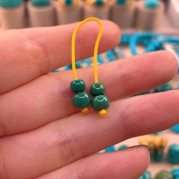 绿松石配饰未镶嵌