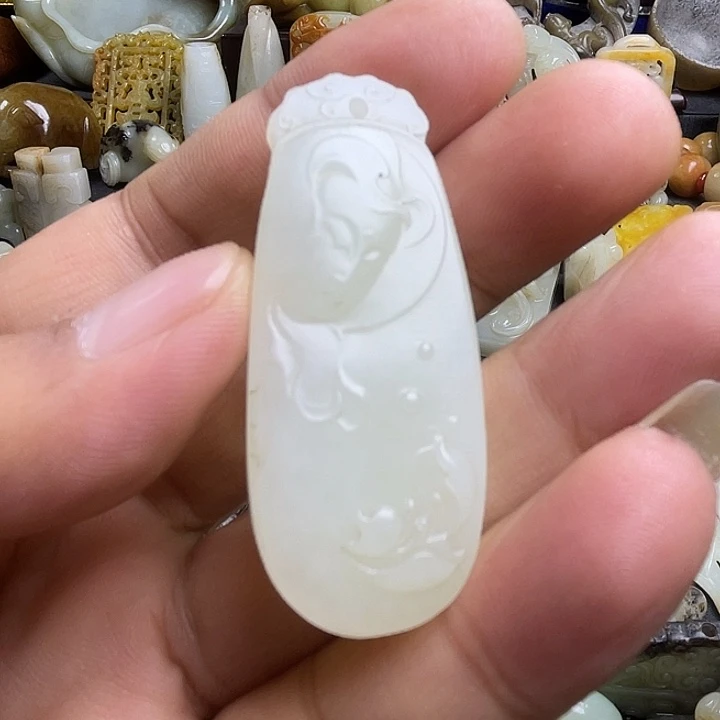 颈饰未镶嵌和田玉