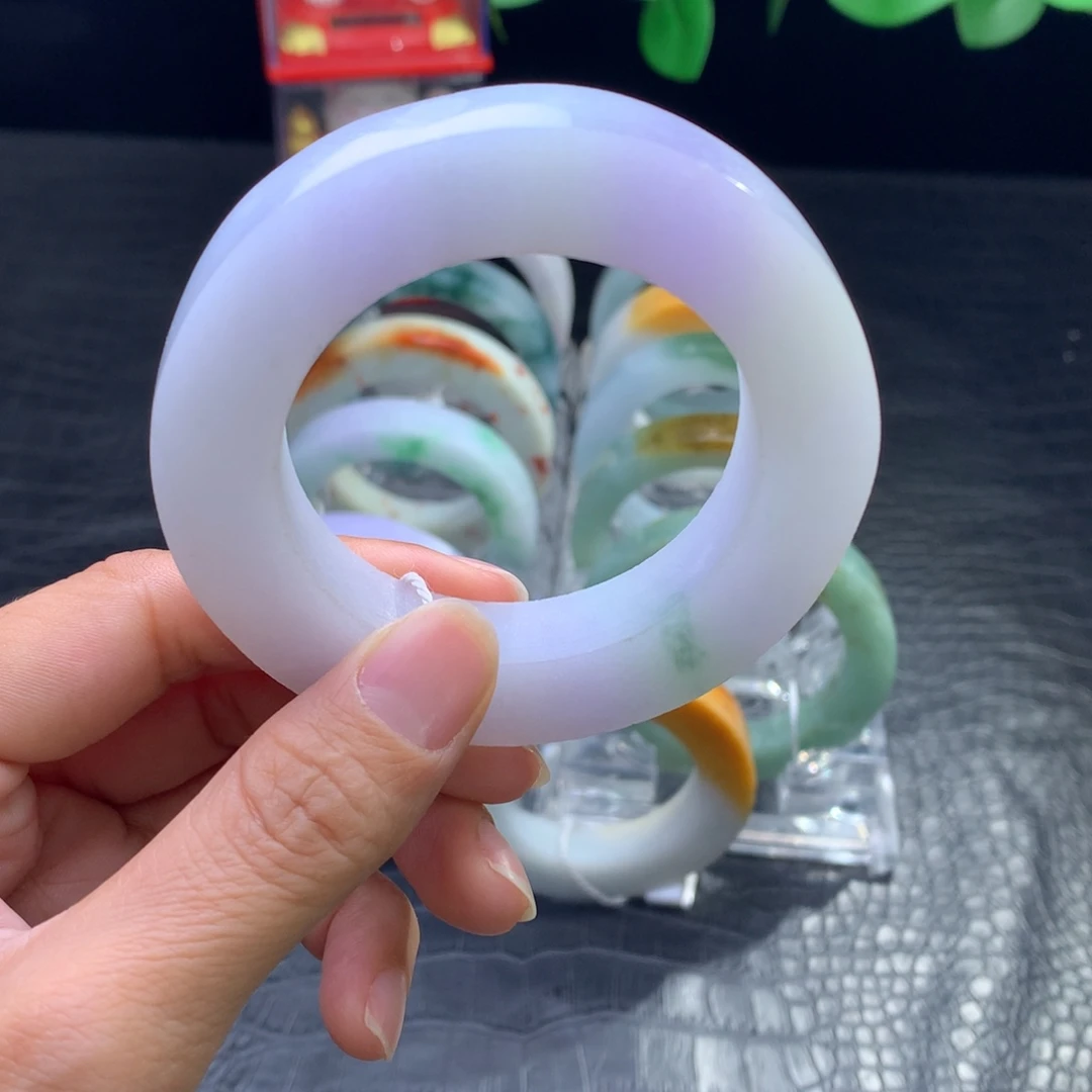 定制翡翠未镶嵌手镯