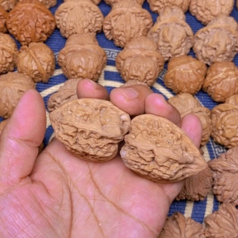 【闪购商品】吊坠文玩核桃七*火苗40