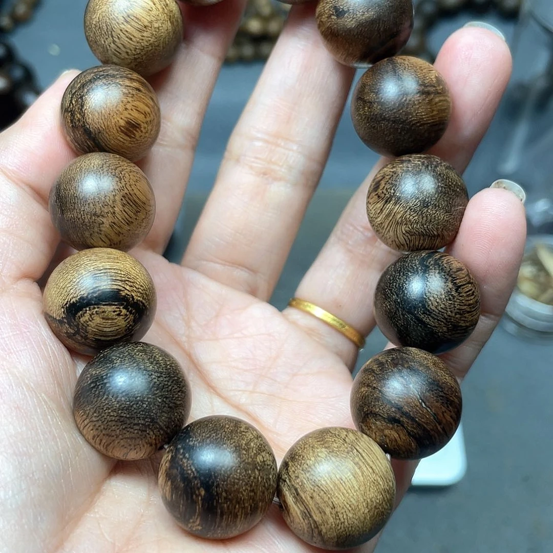 手串沉香王*白棋瘤疤1.6