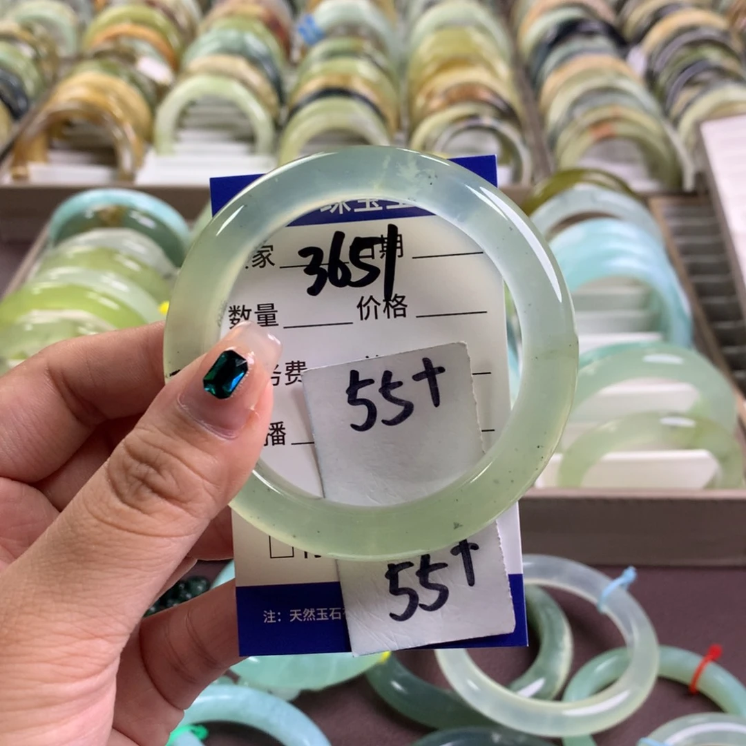 蛇纹石玉未镶嵌手镯3651