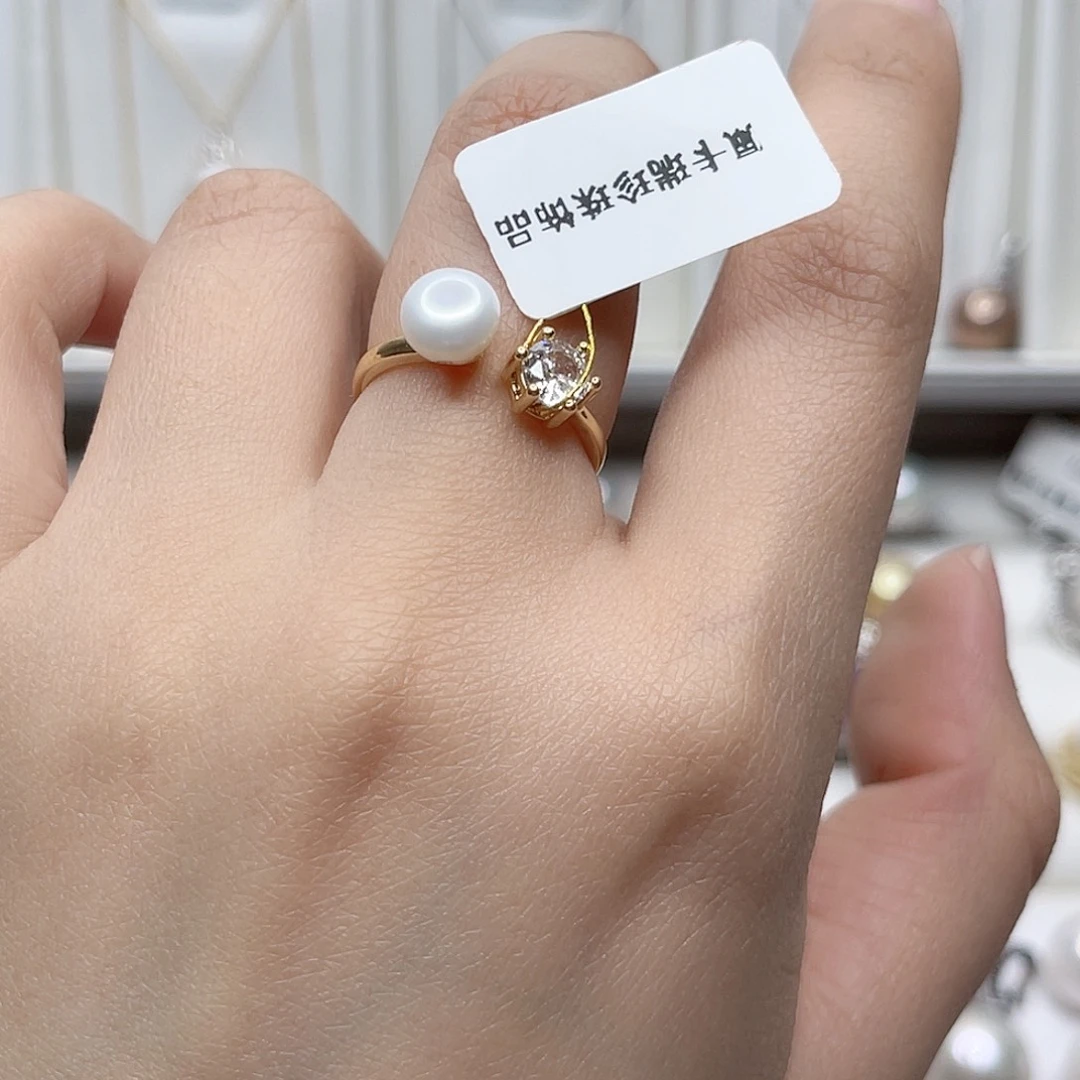 淡水珍珠吊坠(赠链)未镶嵌