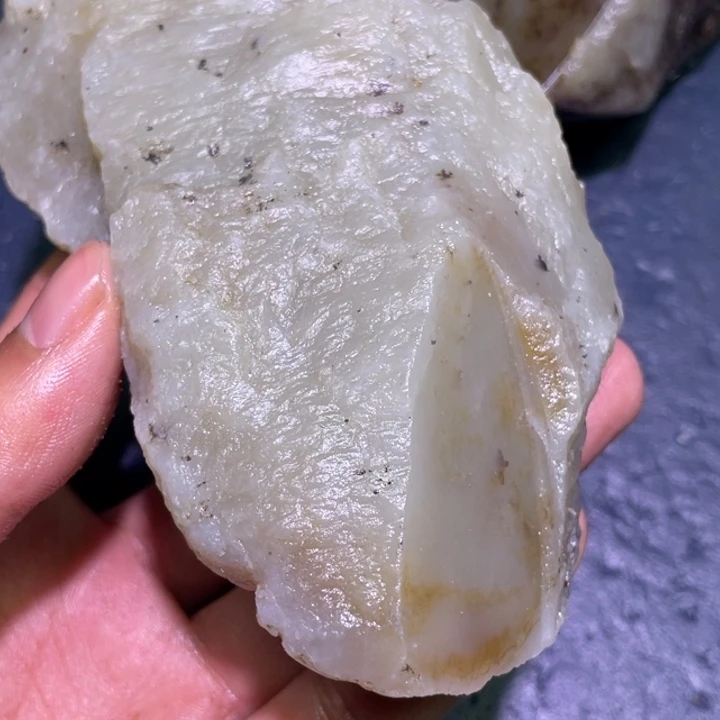 和田玉（糖玉）未镶嵌珠宝半成品