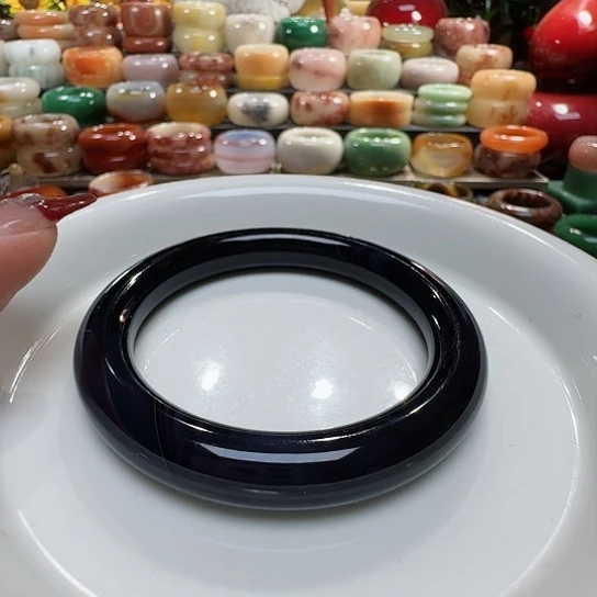 玛瑙/玉髓手镯未镶嵌雨****花