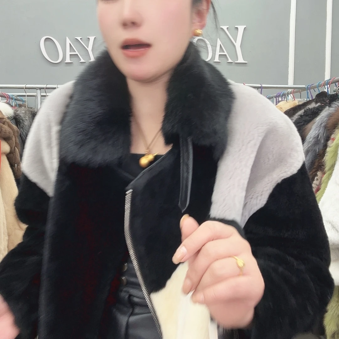 姚小妖家高端皮草