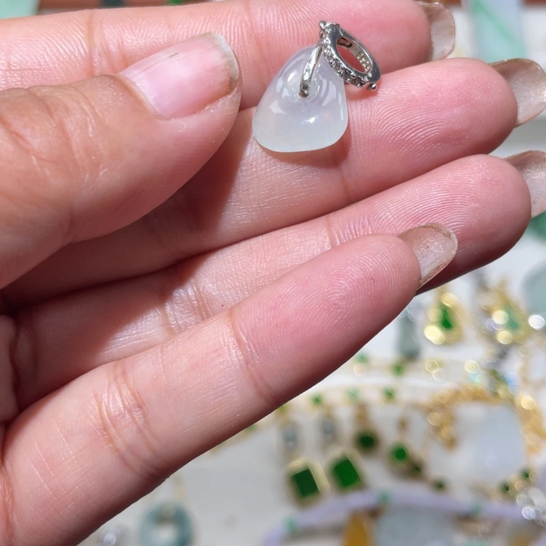 翡翠银S925镶嵌颈饰