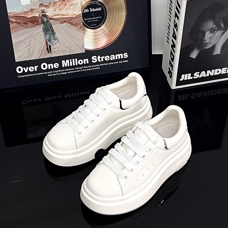 【昕昕严选】218-7新款潮百搭厚底小个子增高女板鞋小白鞋