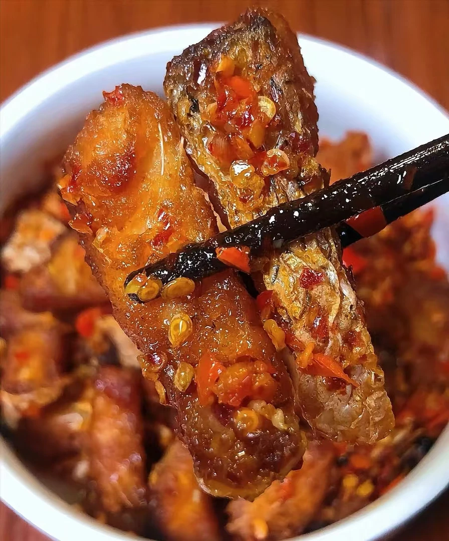 麻辣鱼块湖南特色小吃麻辣鱼