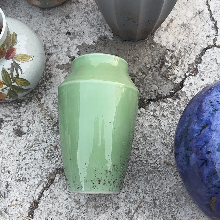 微瑕景德镇手工花瓶清