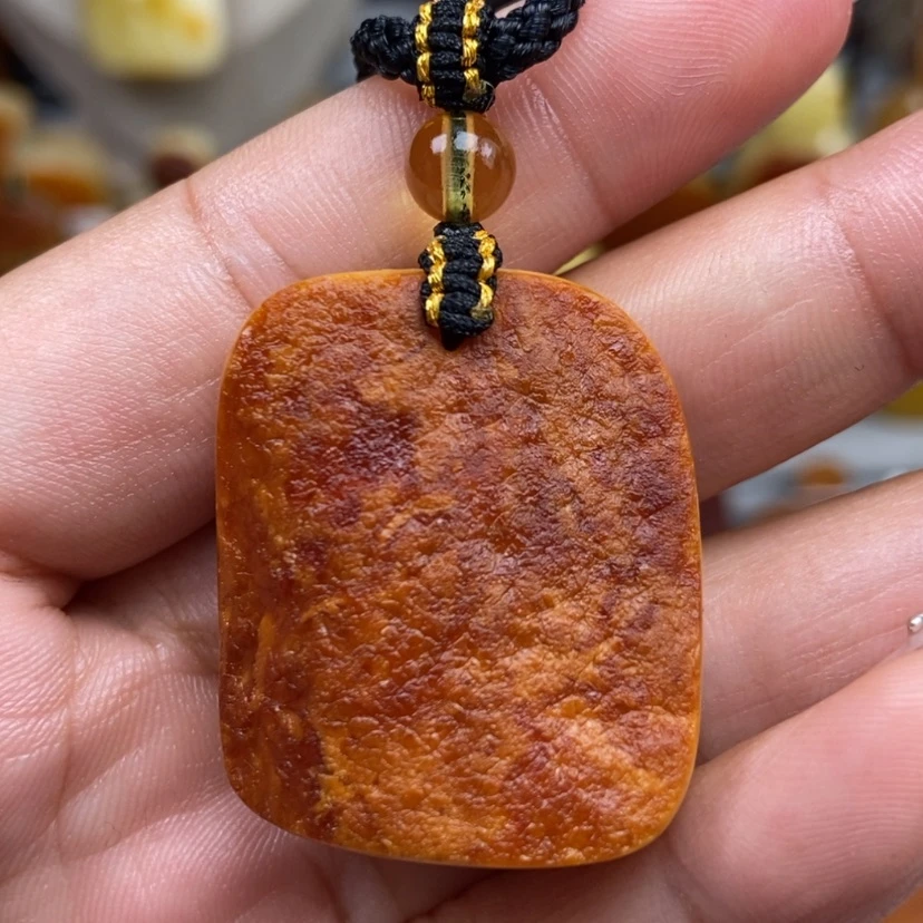 【闪购商品】琥珀颈饰未镶嵌