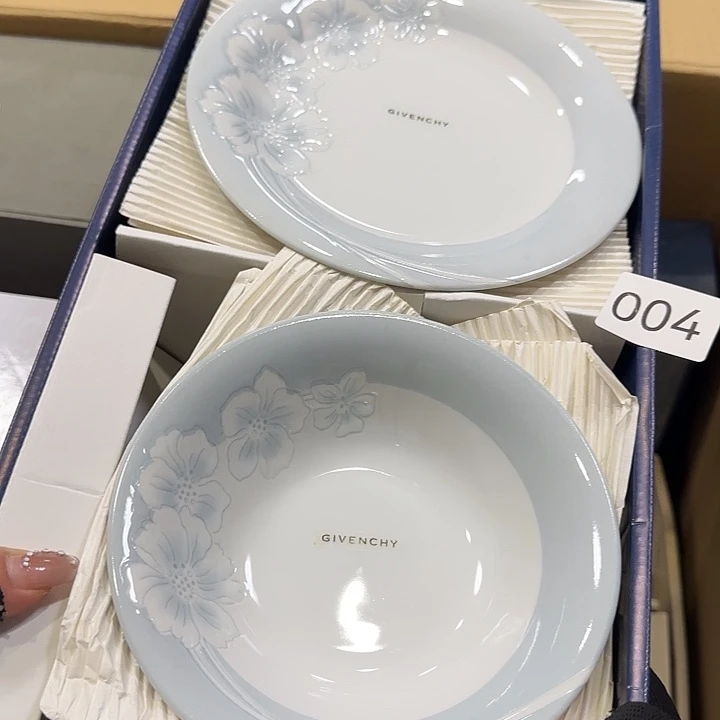 J***）中古物品默认微瑕no退no换