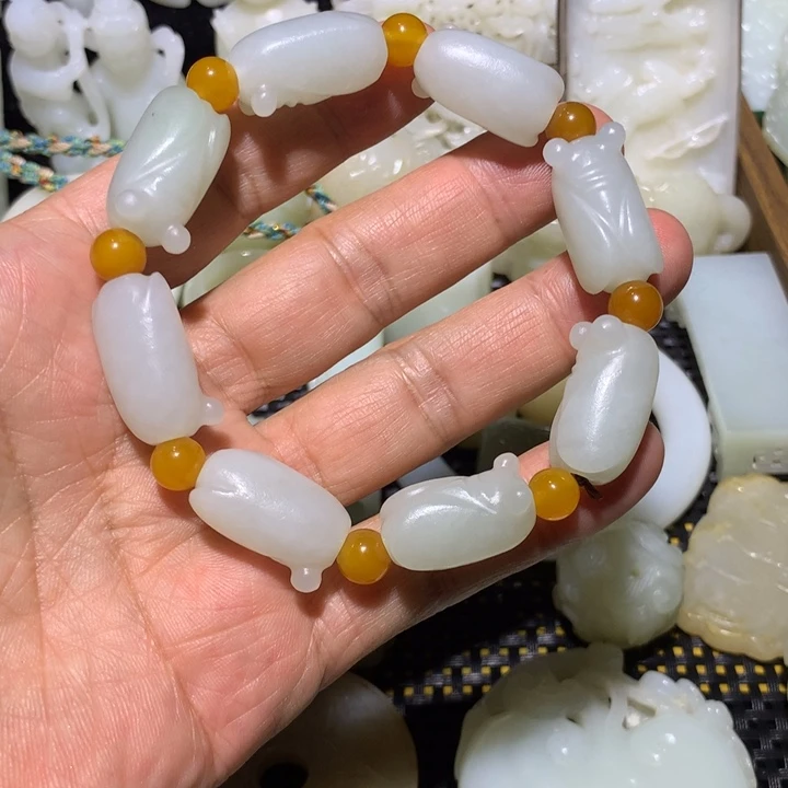 和田玉（白玉）颈饰未镶嵌白****9