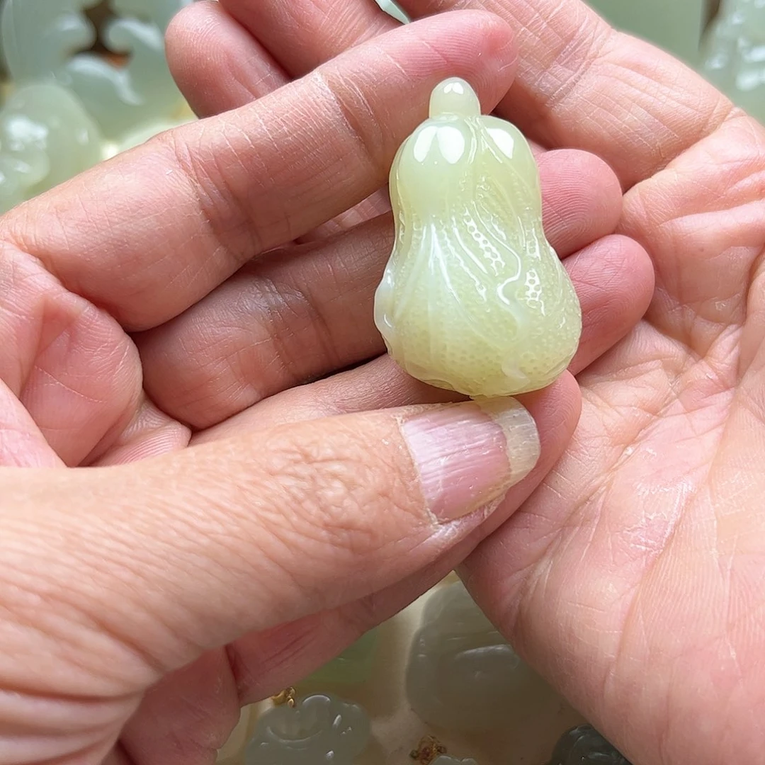 和田玉挂件未镶嵌