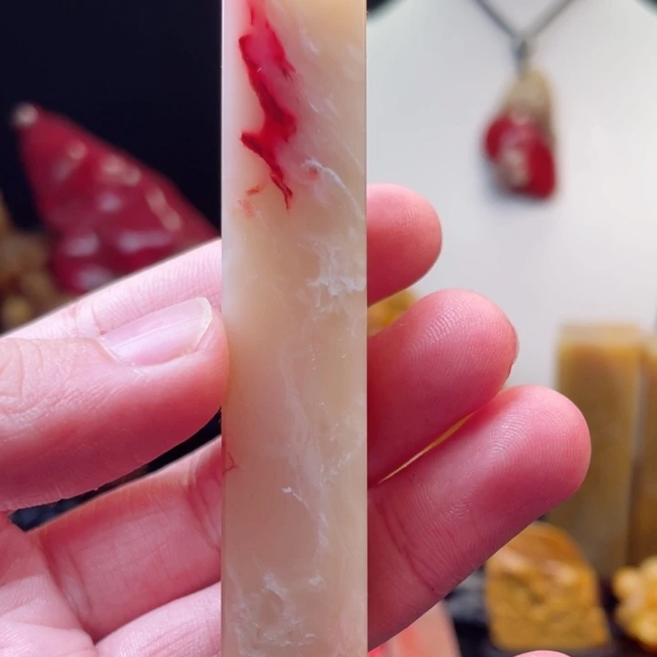 巴林鸡血石白玉地