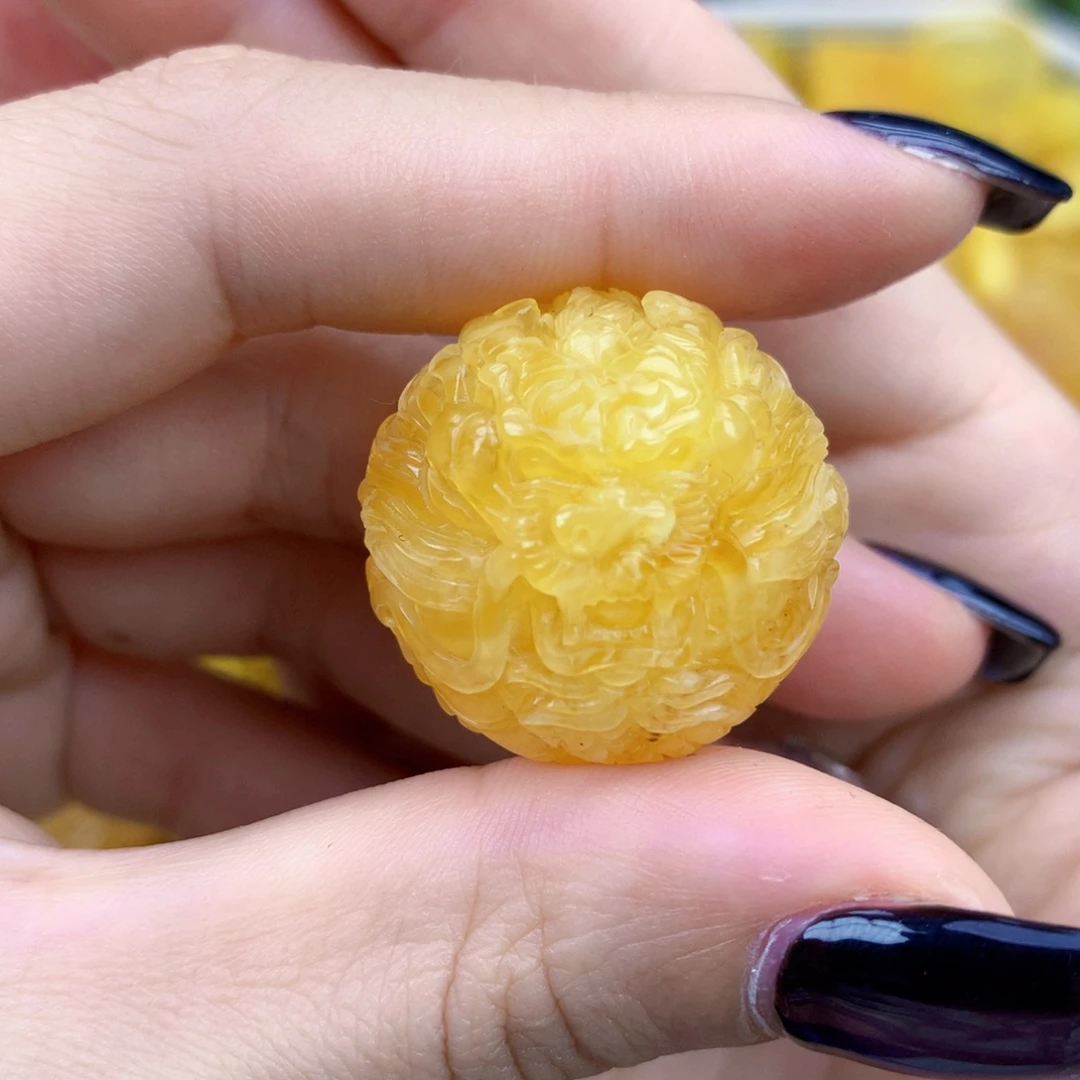 琥珀未镶嵌裸石26
