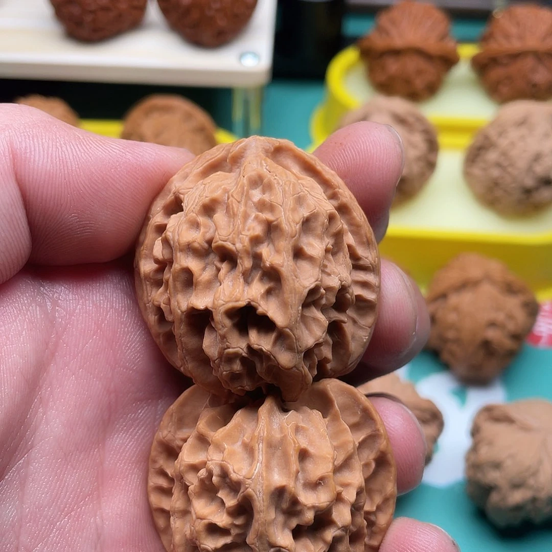 文玩核桃吊坠小苹果