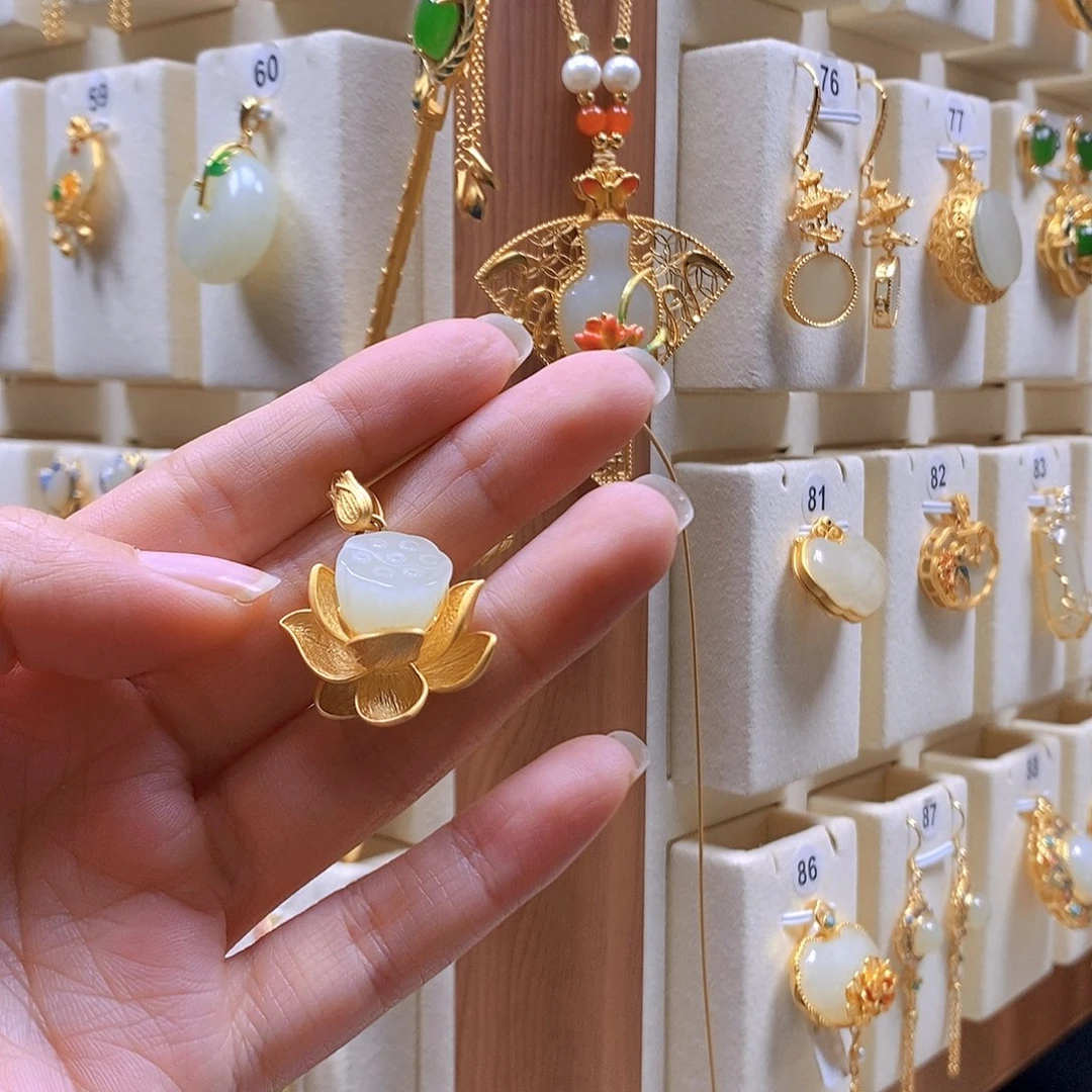 和田玉银S925镶嵌颈饰