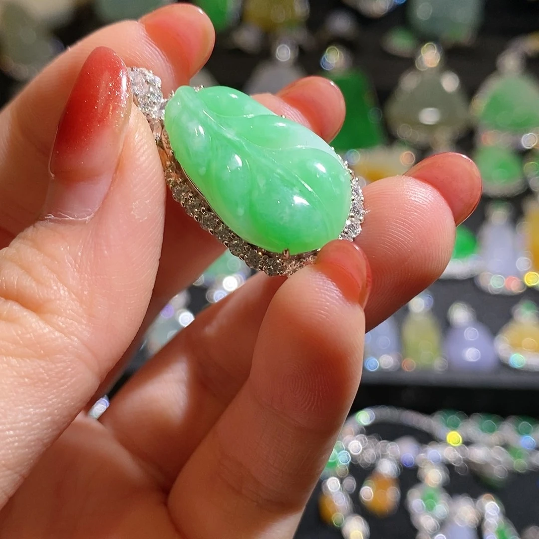 颈饰银S925镶嵌翡翠天然翡翠