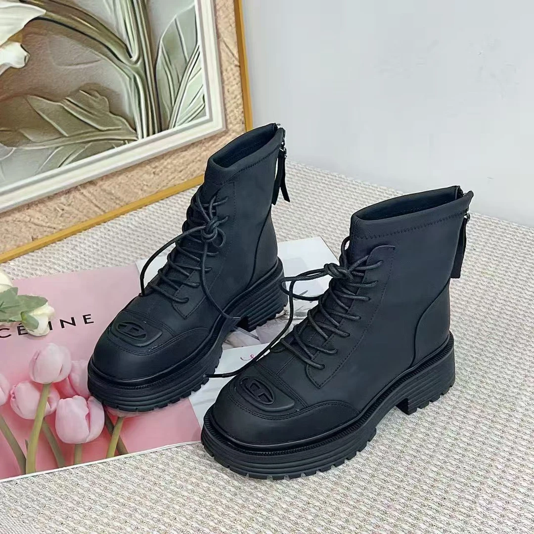 3633  新款时尚百搭英伦风圆头马丁靴加绒