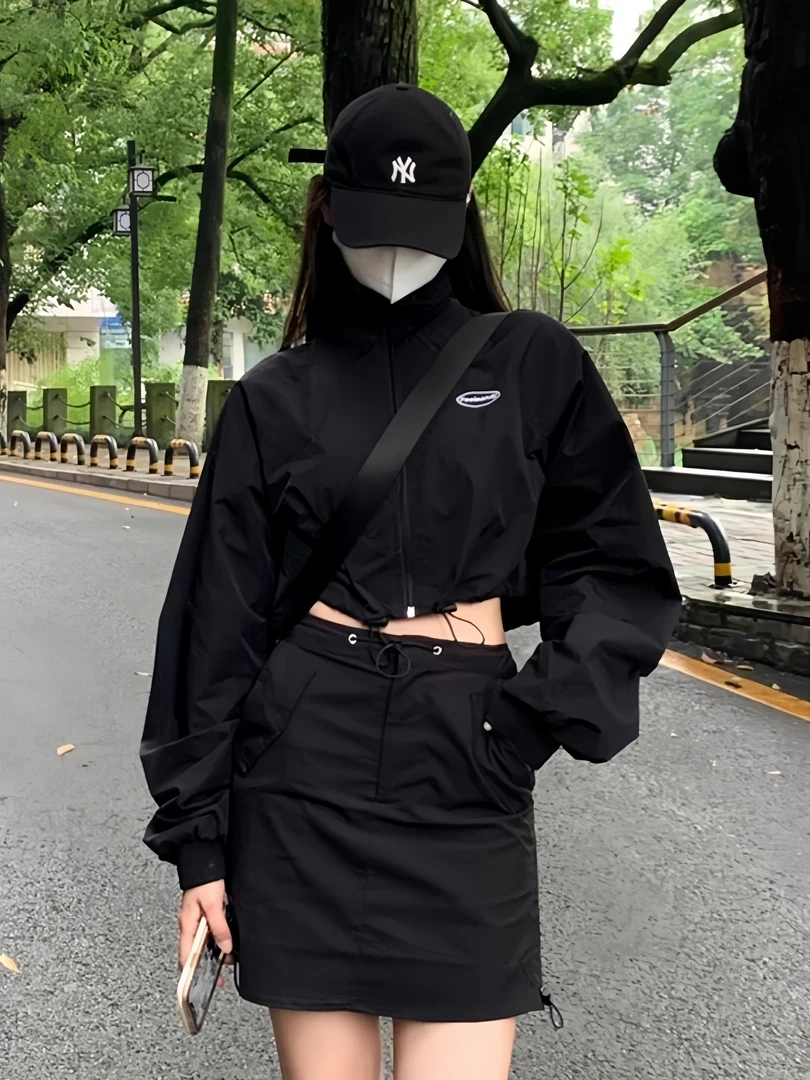 户外黑色短款防晒冲锋衣外套女夏季美式休闲风工装短裙两件套装女