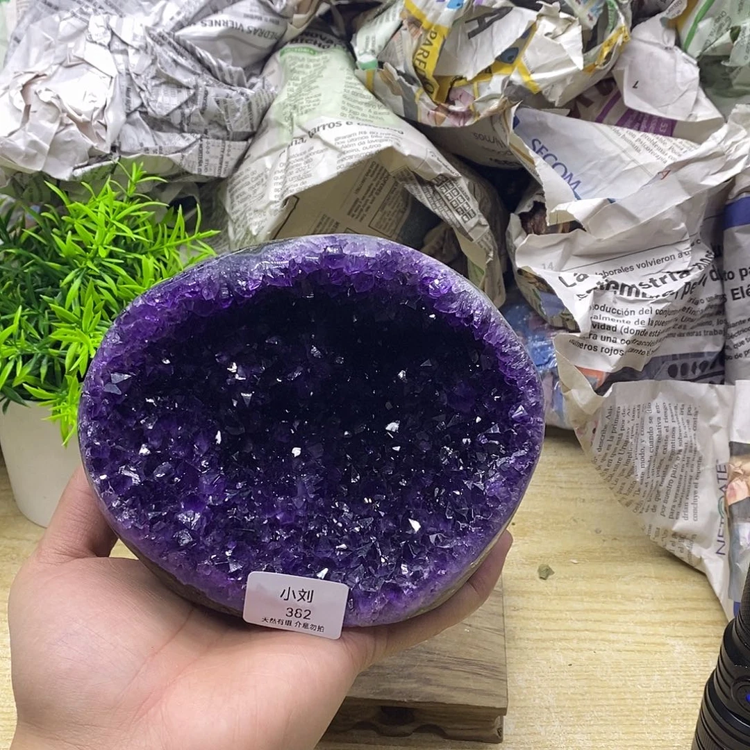 未镶嵌水晶大型摆件（非配饰）