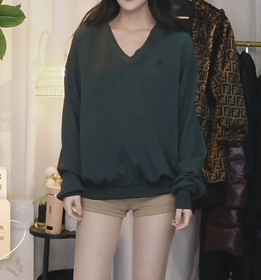 95新 BURBERRY/博柏利 巴宝莉绿色战马早秋时尚刺绣毛衣/fy2316